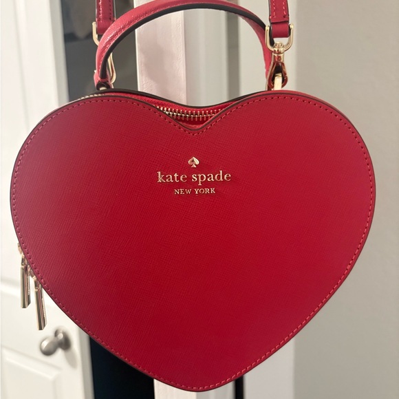 kate spade Handbags - Kate spade Heart-Shaped Red Crossbody Bag